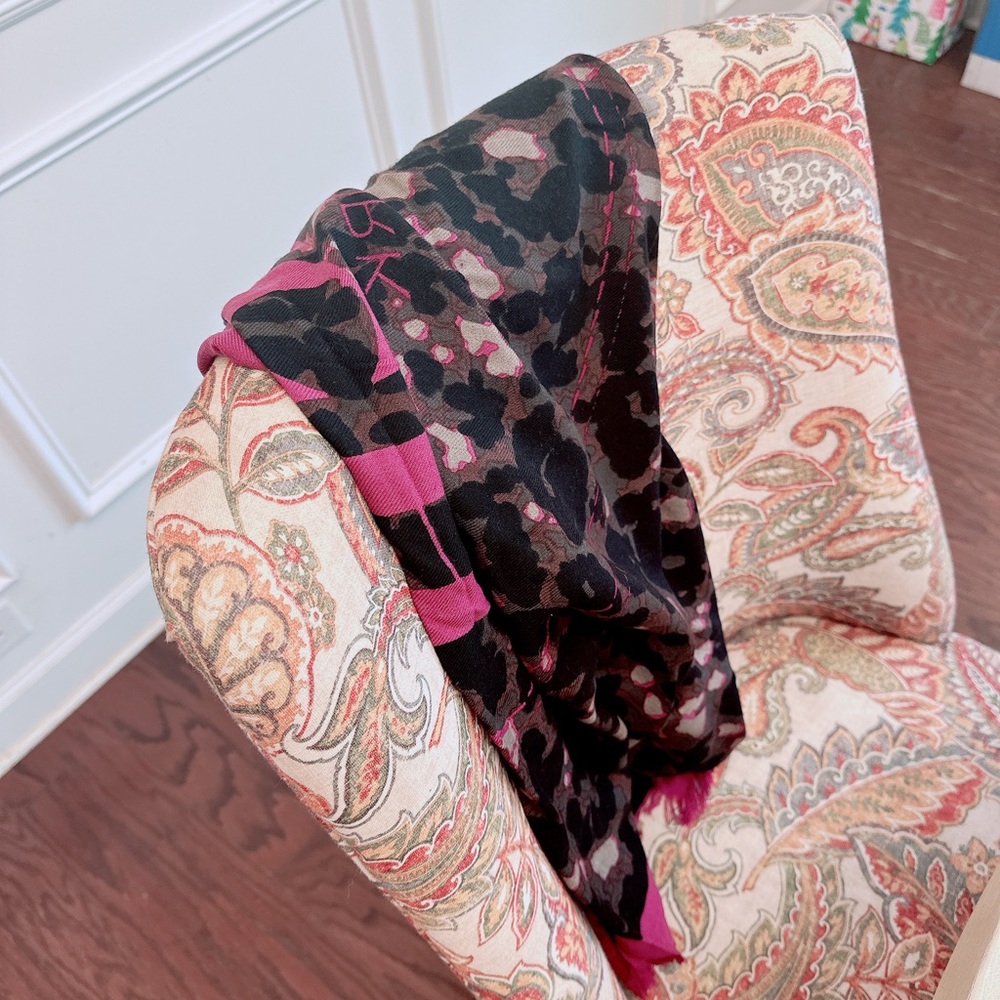 coach women 100%wool scarf /NWT/ - Picture 3 of 5